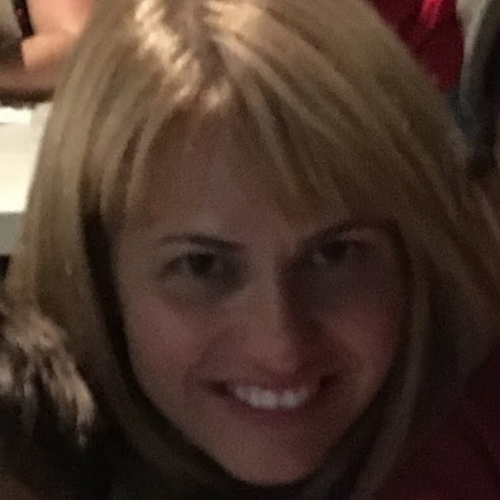 Meet your Posher, Stacy